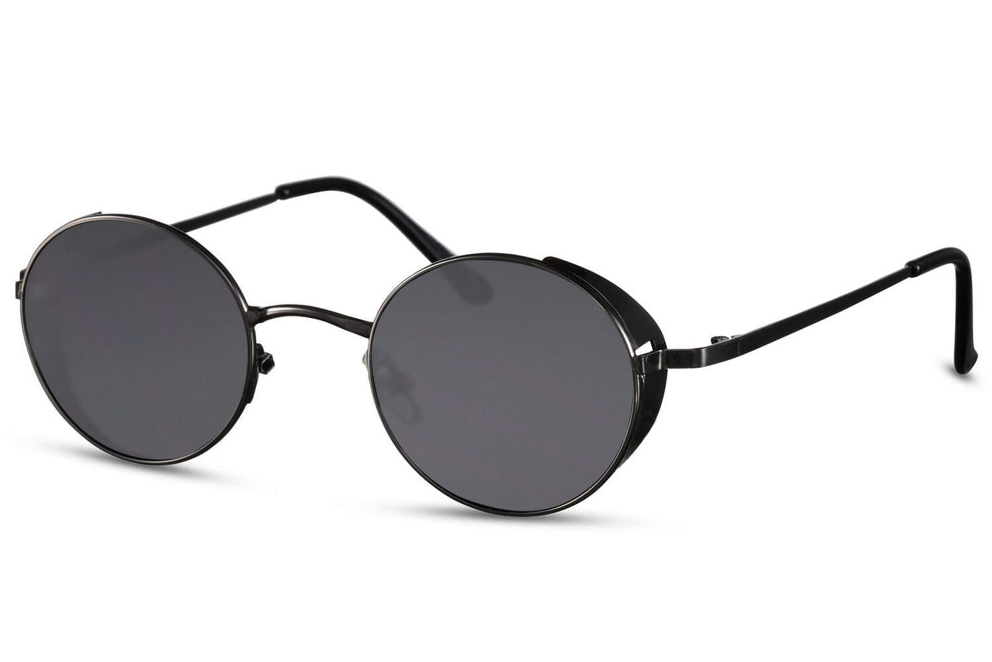 Black retro sunglasses. Metal frames. UV400 protected.